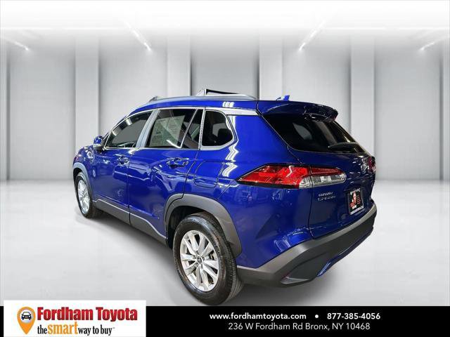 Certified 2022 Toyota Corolla Cross LE image 6