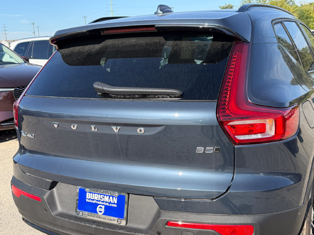 New 2026 Volvo XC40 B5 Ultra w/ Protection Package Premier AWD/4WD image 5