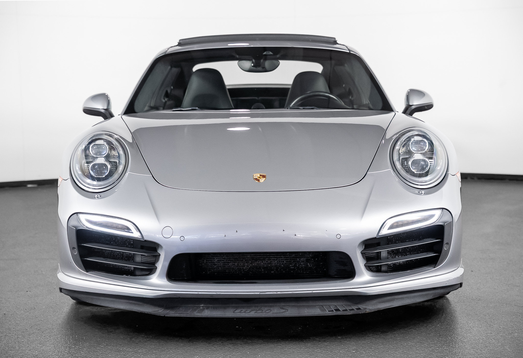 Used 2014 Porsche 911 Turbo S AWD/4WD image 4