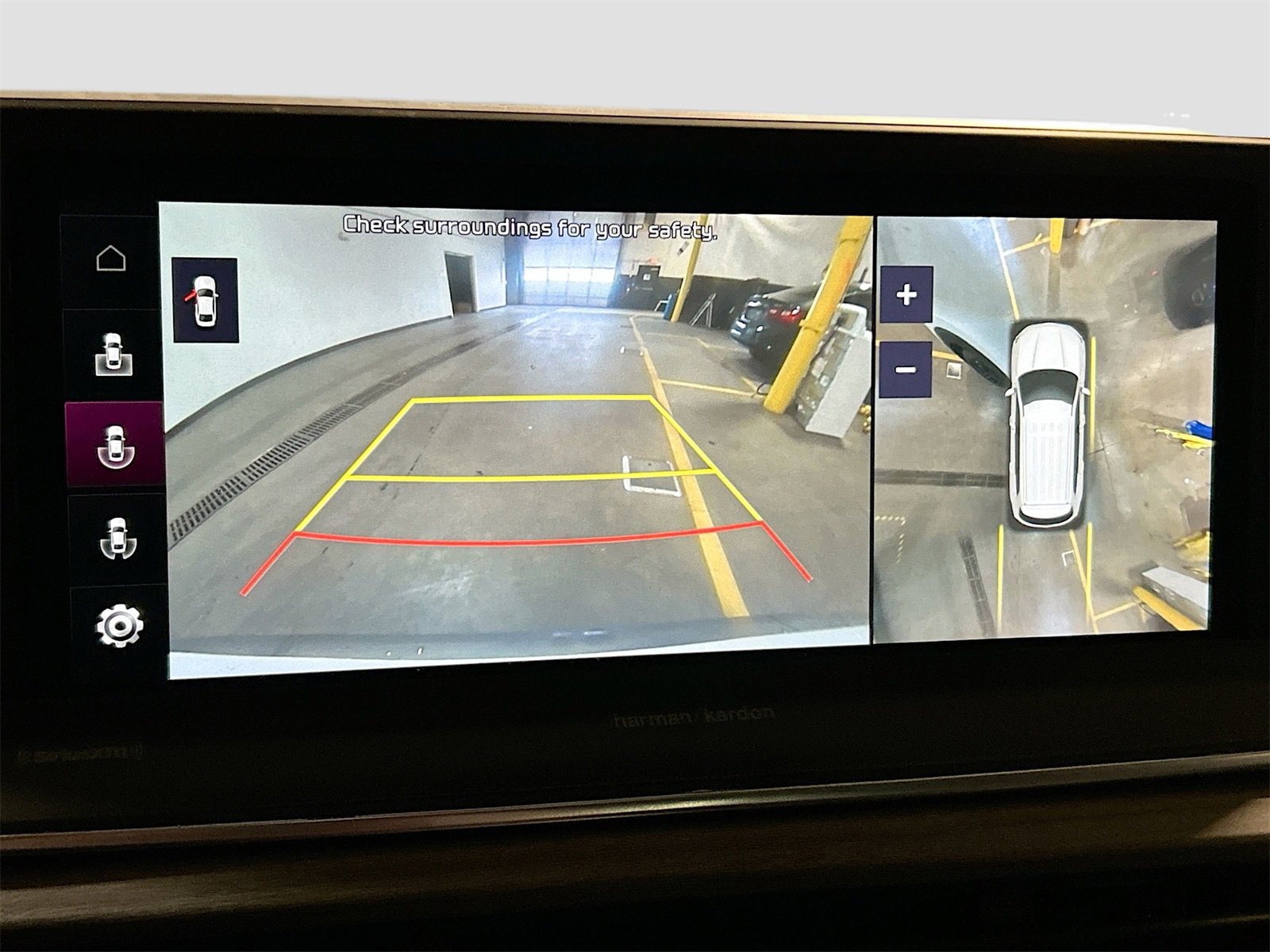 Used 2022 Kia Telluride SX w/ SX Prestige Package image 14