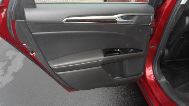 Used 2013 Ford Fusion SE image 11