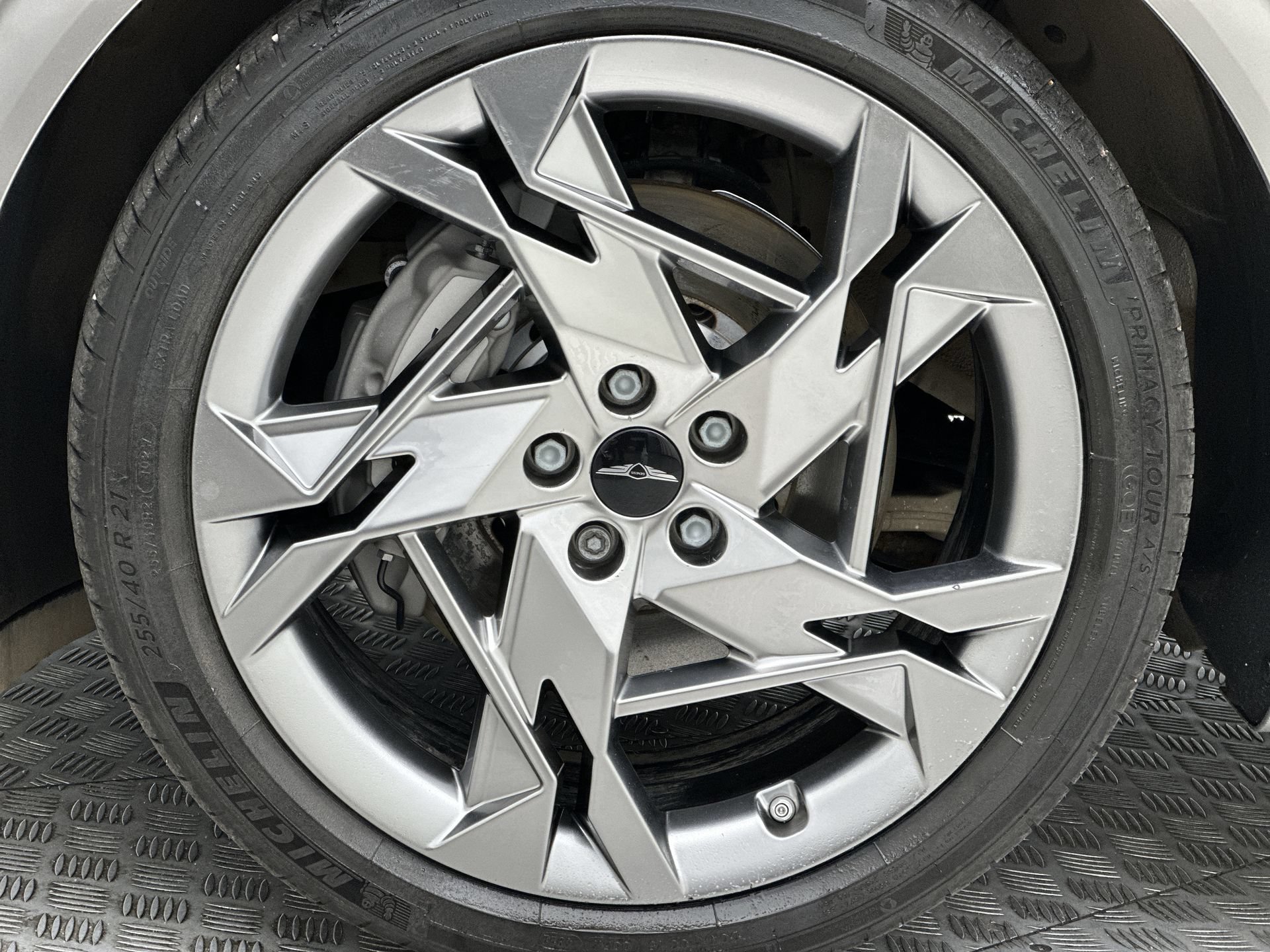 Certified 2023 Genesis GV60 Performance AWD/4WD image 10