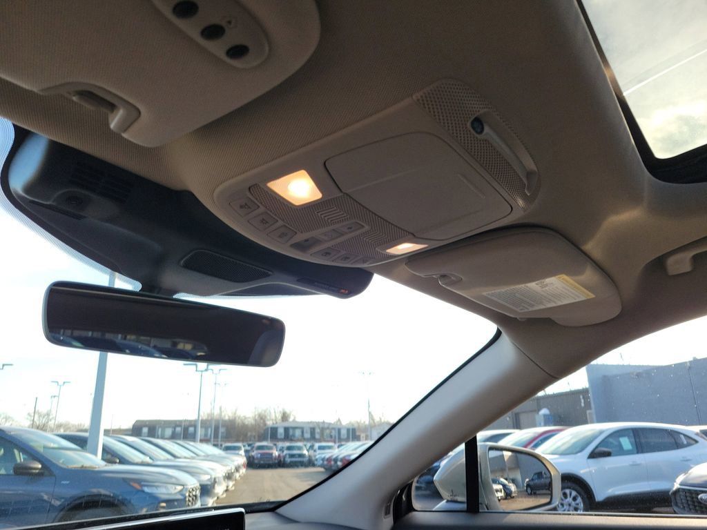 Certified 2023 Lincoln Nautilus Reserve w/ Equipment Group 201A image 30