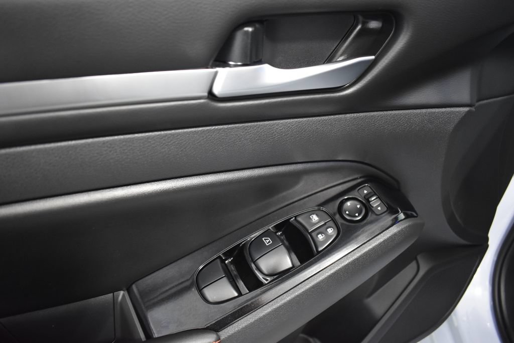 Certified 2024 Nissan Altima 2.5 SR FWD image 15