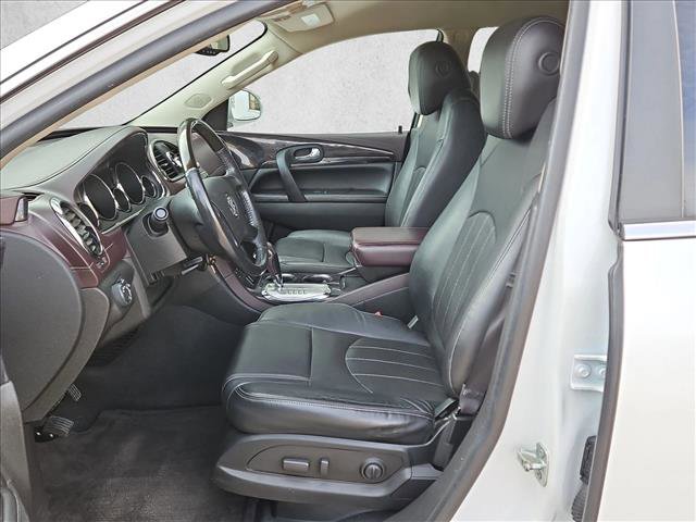 Used 2017 Buick Enclave Leather image 16
