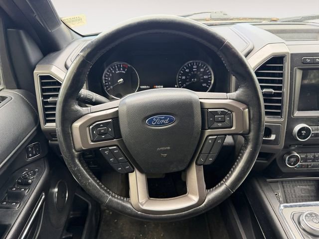 Used 2018 Ford Expedition Max XLT w/ Equipment Group 202A AWD/4WD image 12
