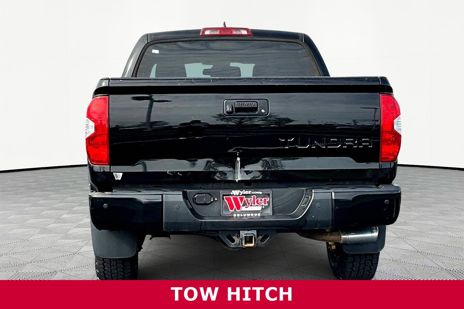 Used 2021 Toyota Tundra Limited w/ Limited Premium Package AWD/4WD image 5
