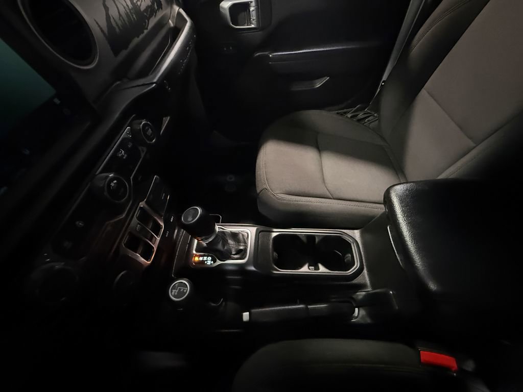 Used 2022 Jeep Wrangler Unlimited Sport image 85