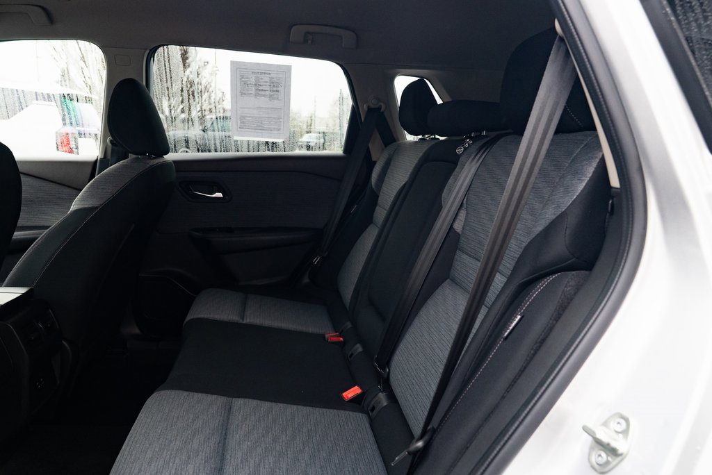 Used 2022 Nissan Rogue SV image 20