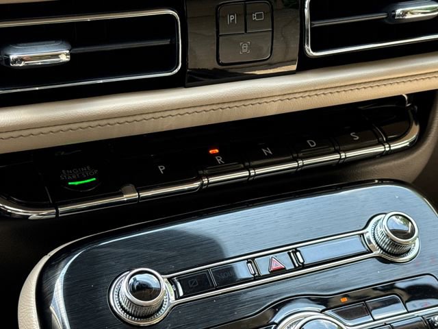 Used 2023 Lincoln Nautilus AWD image 26