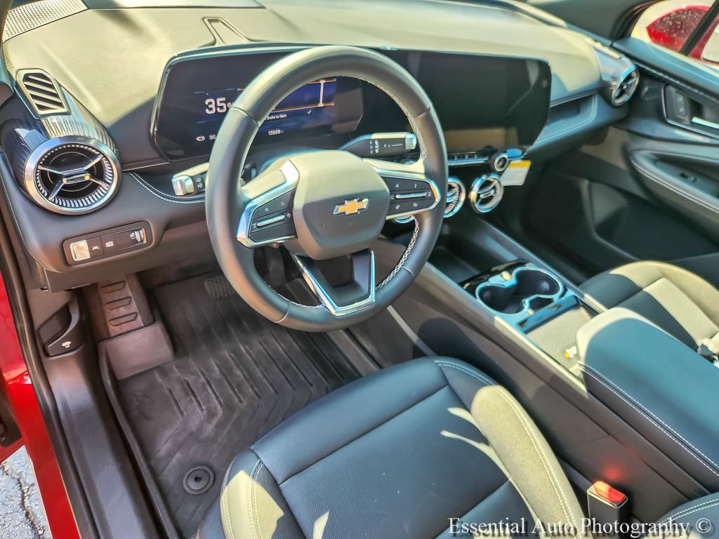 Used 2024 Chevrolet Blazer EV LT AWD/4WD image 8