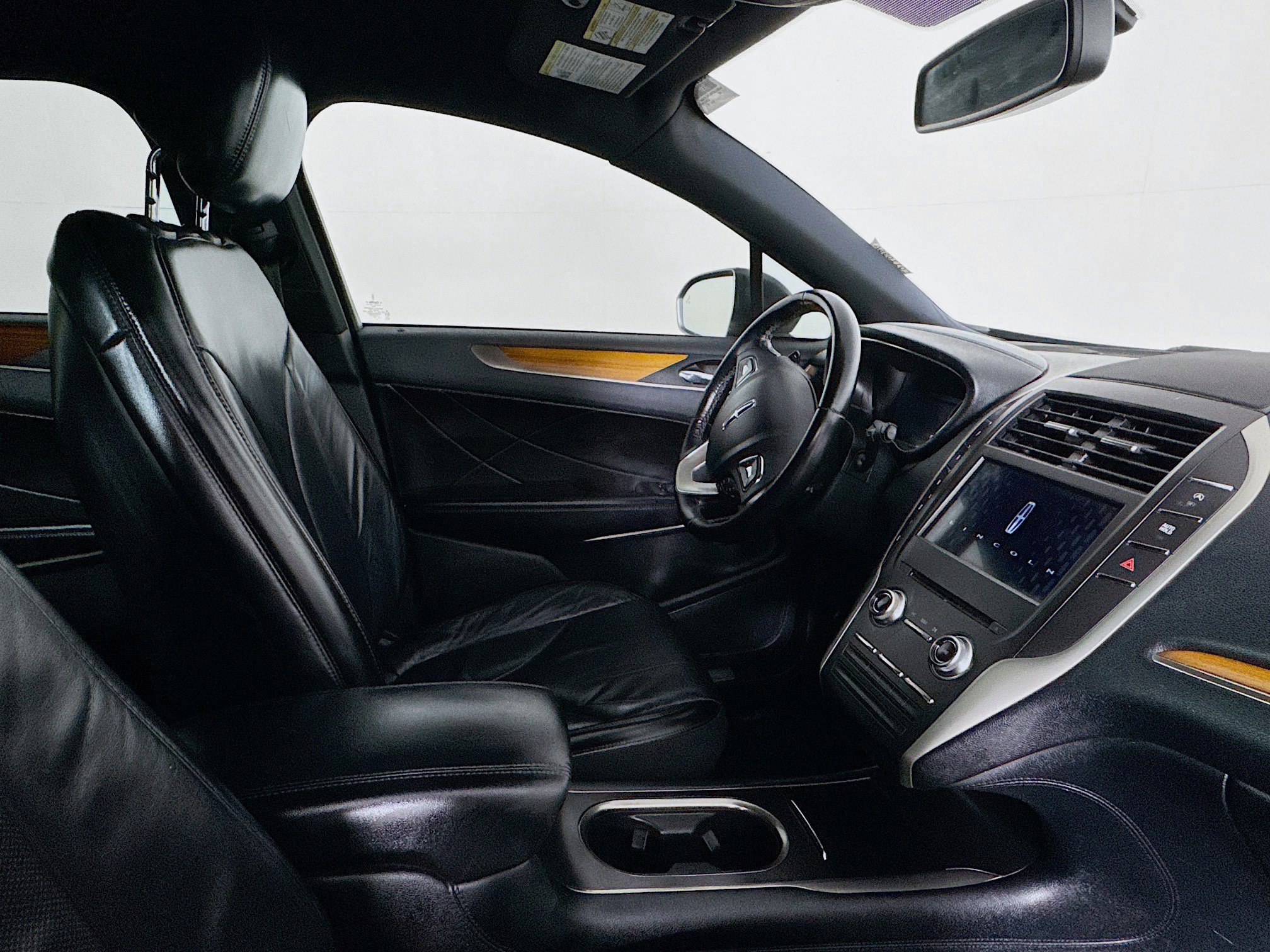 Used 2018 Lincoln MKC Select w/ Select Plus Package image 28