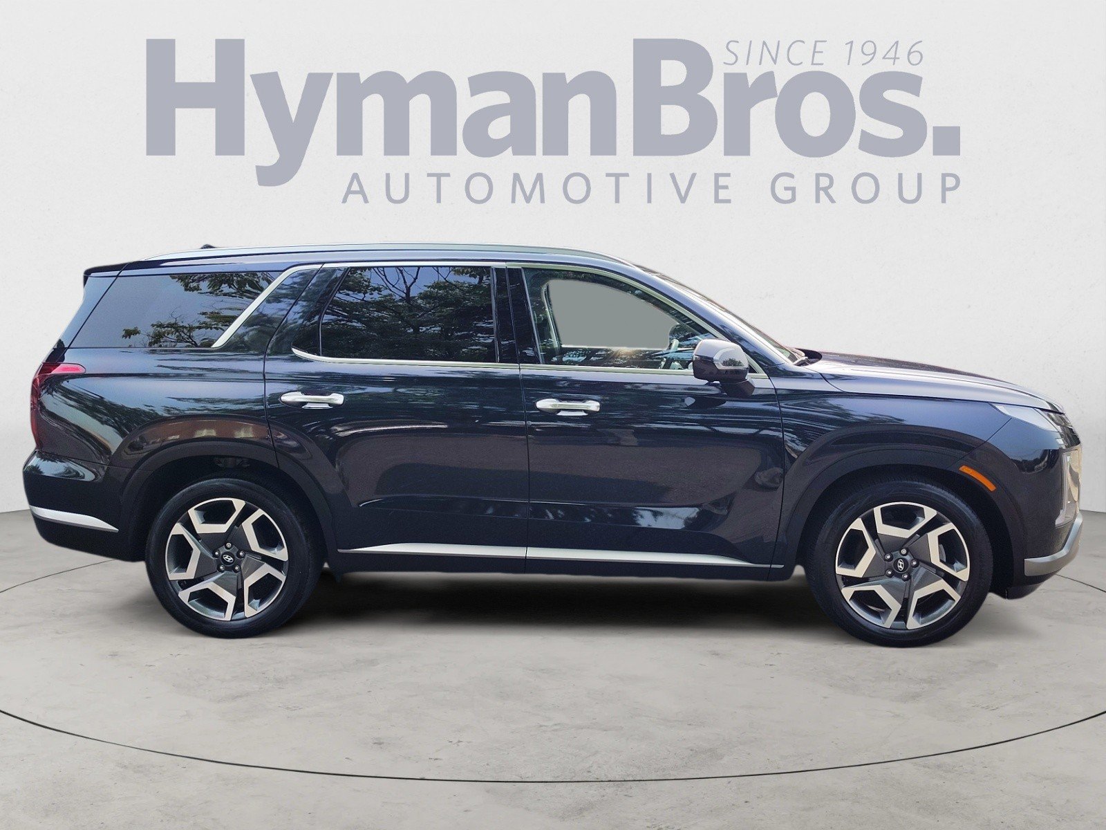 Used 2024 Hyundai Palisade SEL FWD image 2