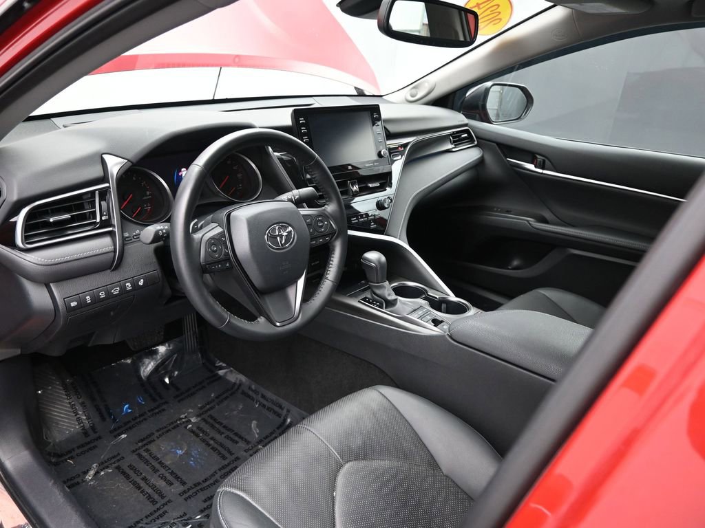 Used 2024 Toyota Camry XSE w/ Navigation Package image 16
