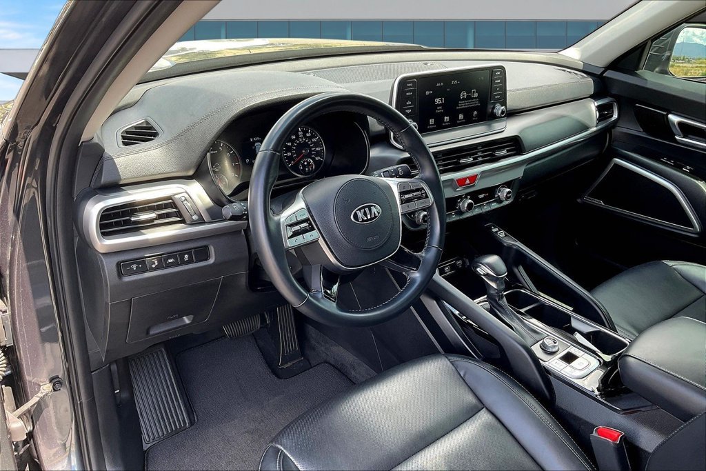 Used 2020 Kia Telluride S w/ S 8 Passenger Seating Package FWD image 17