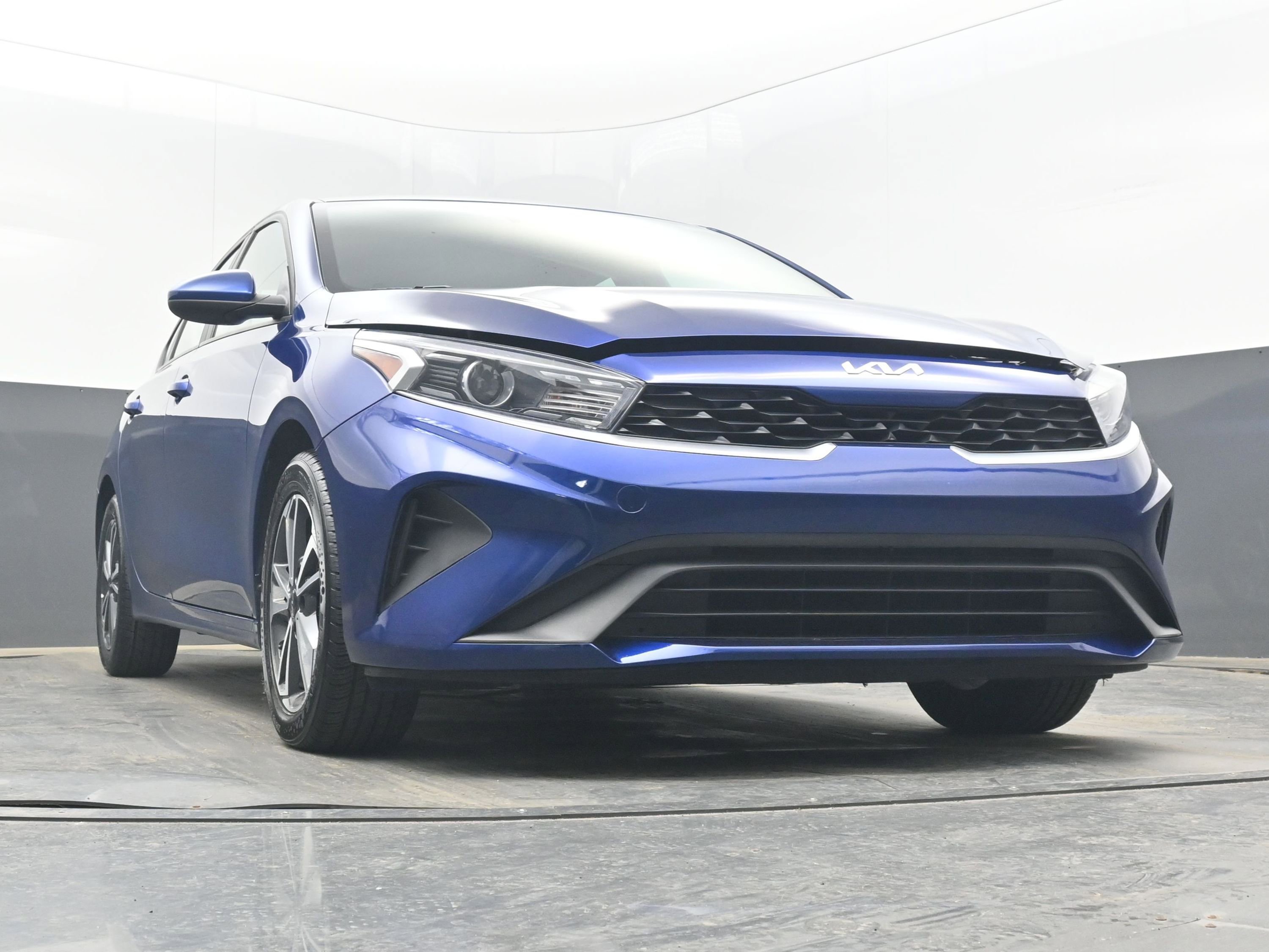 Used 2023 Kia Forte LXS image 24