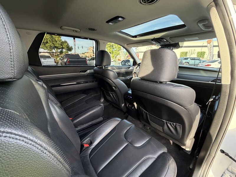 Used 2020 Hyundai Palisade SEL w/ Premium Package FWD image 42