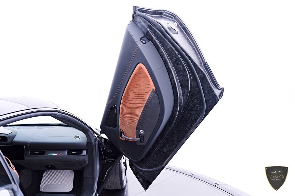 Used 2023 Maserati MC20 Spyder RWD image 43