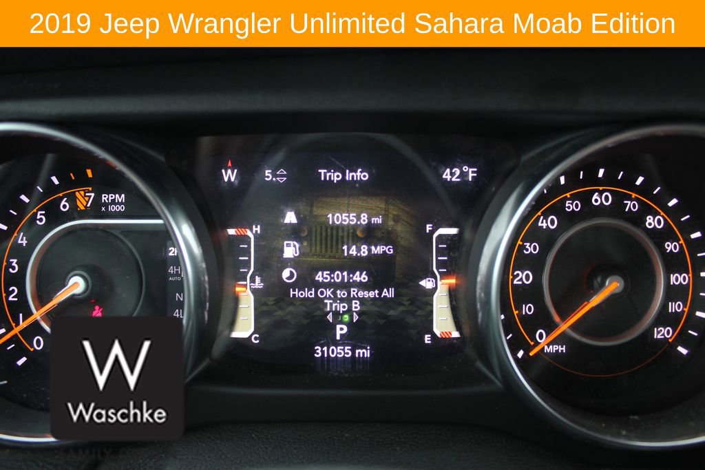 Used 2019 Jeep Wrangler Unlimited Sahara w/ Quick Order Package 24M Moab image 36