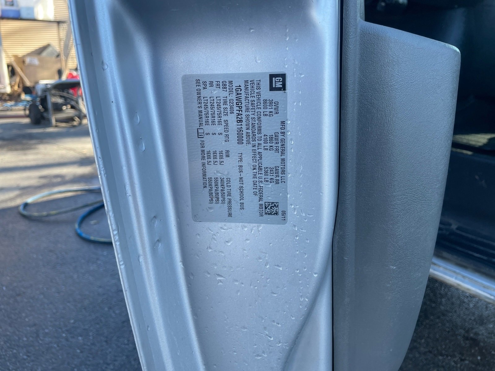 Used 2011 Chevrolet Express 2500 LS image 38