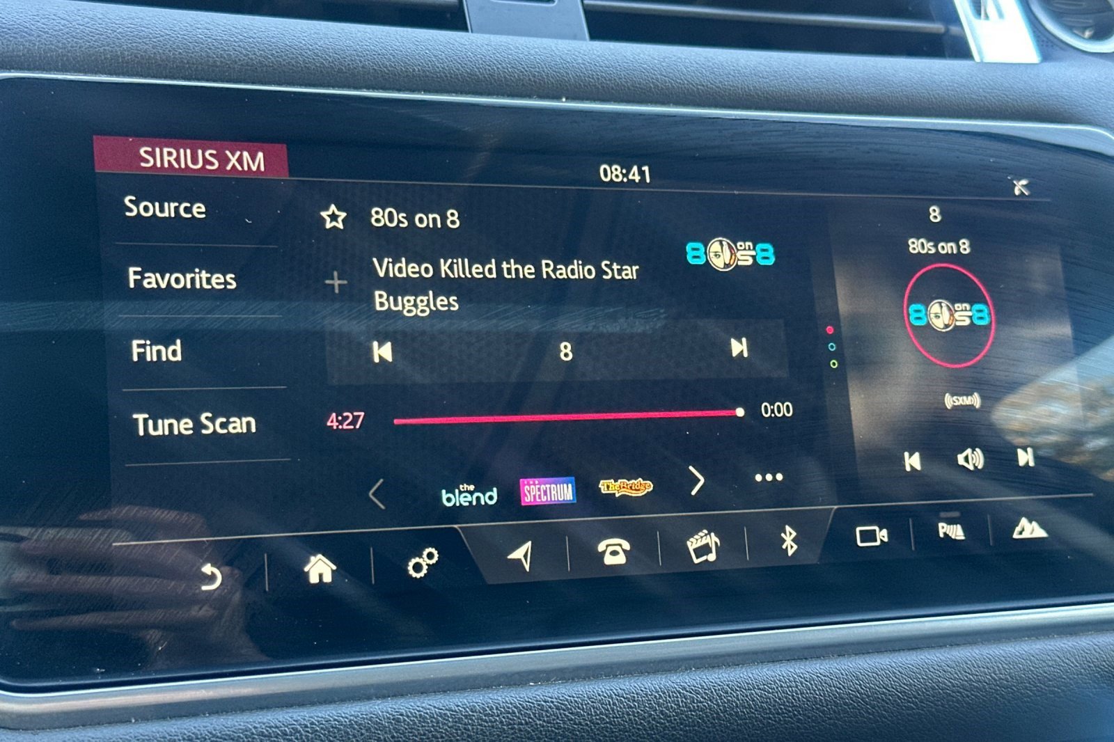 Used 2020 Land Rover Range Rover Sport HSE image 25