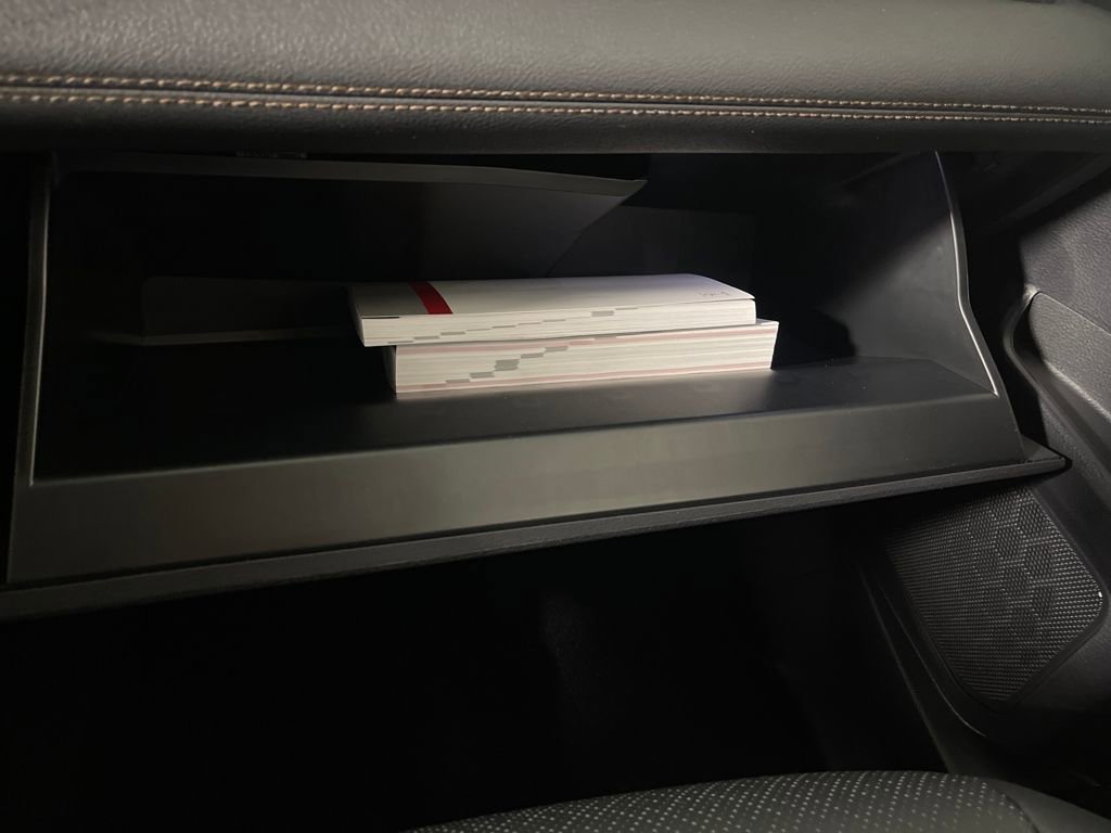 Used 2026 Toyota Sienna Platinum image 25