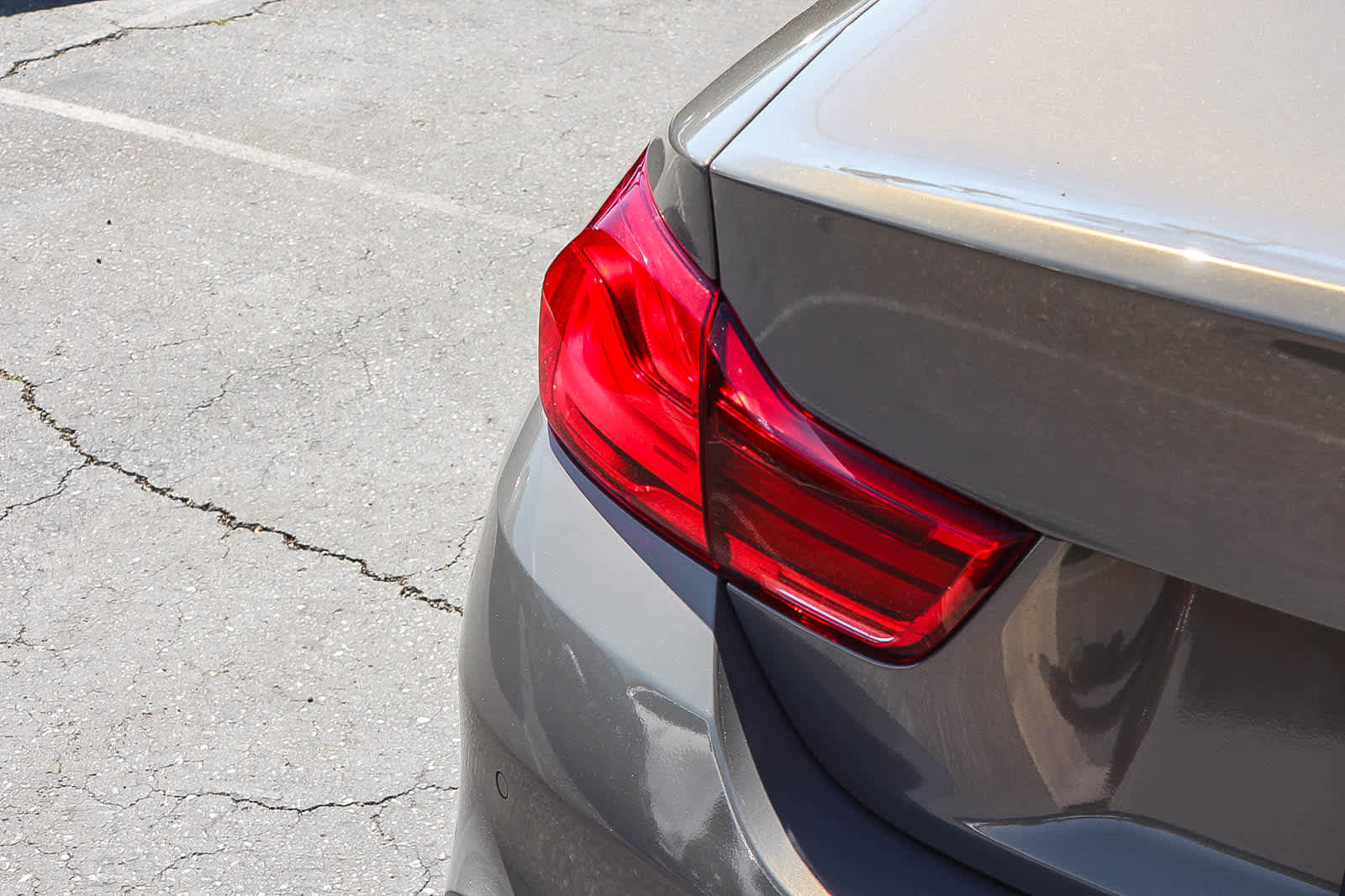 Used 2018 BMW M4 Coupe RWD image 7