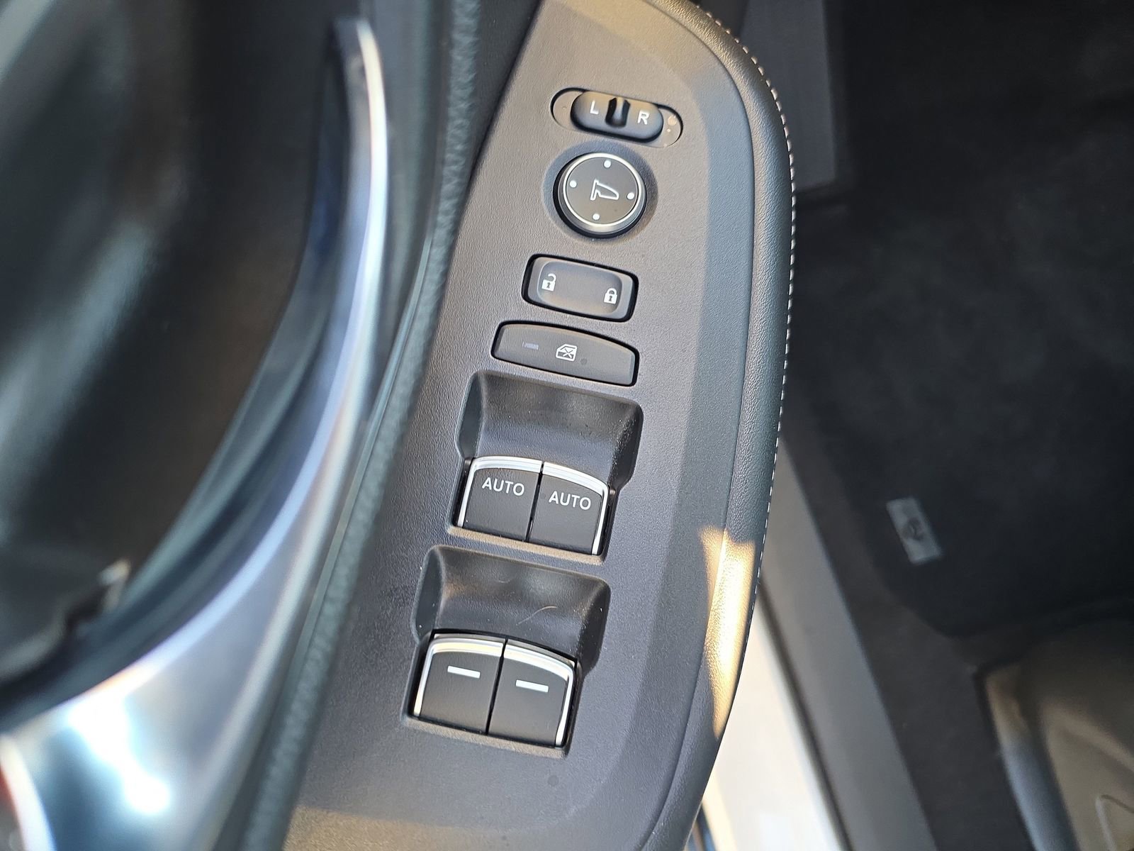 Certified 2023 Honda HR-V EX-L image 13