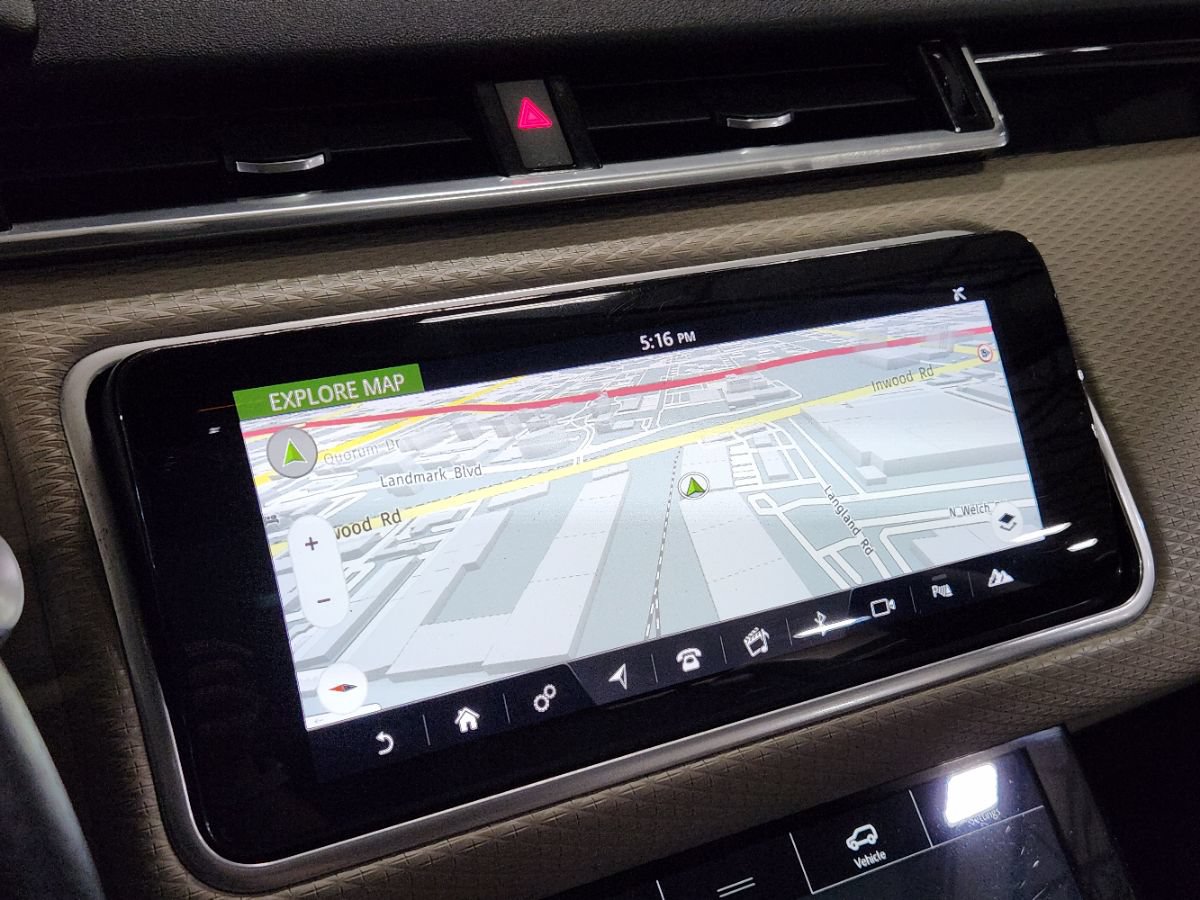 Used 2020 Land Rover Range Rover Velar S AWD/4WD image 36