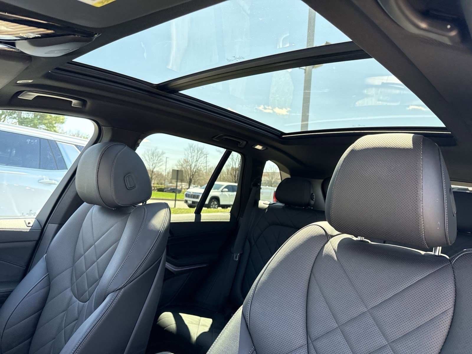 Used 2023 BMW X5 xDrive40i w/ M Sport Package image 21