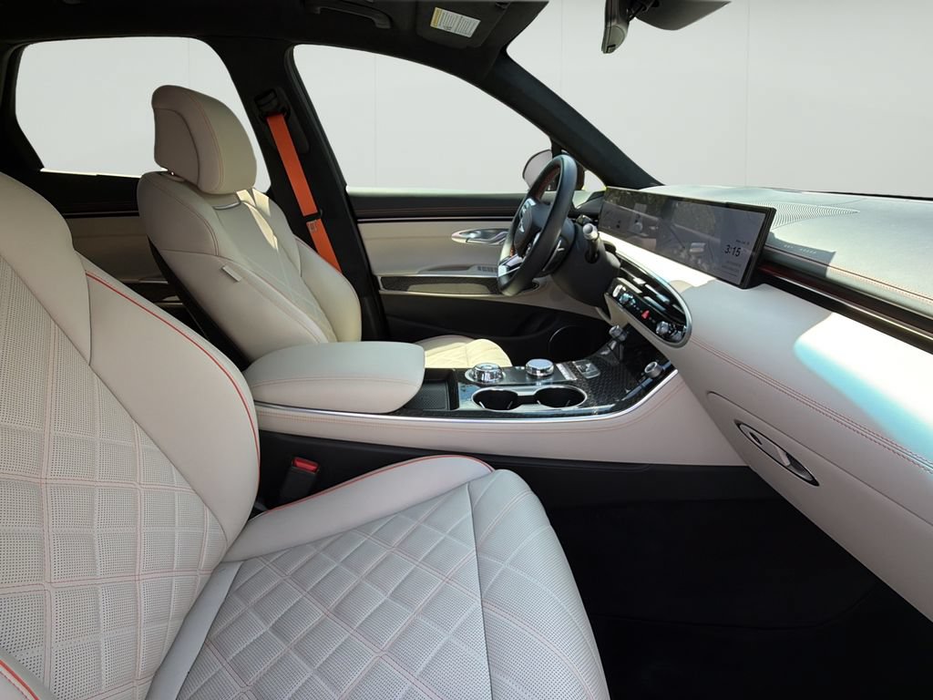 Certified 2026 Genesis GV70 3.5T Sport Prestige AWD/4WD image 41