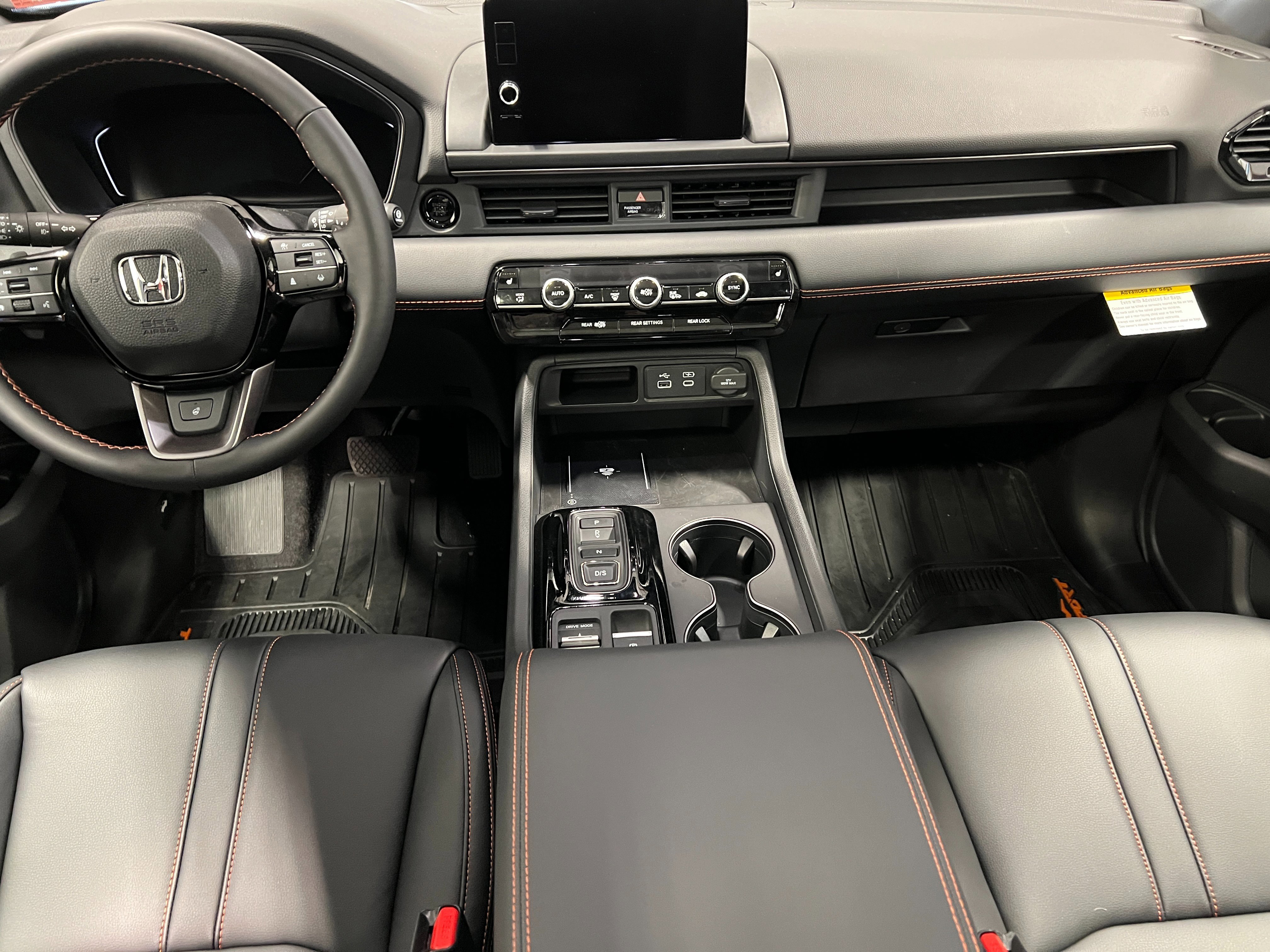 New 2025 Honda Pilot TrailSport image 17