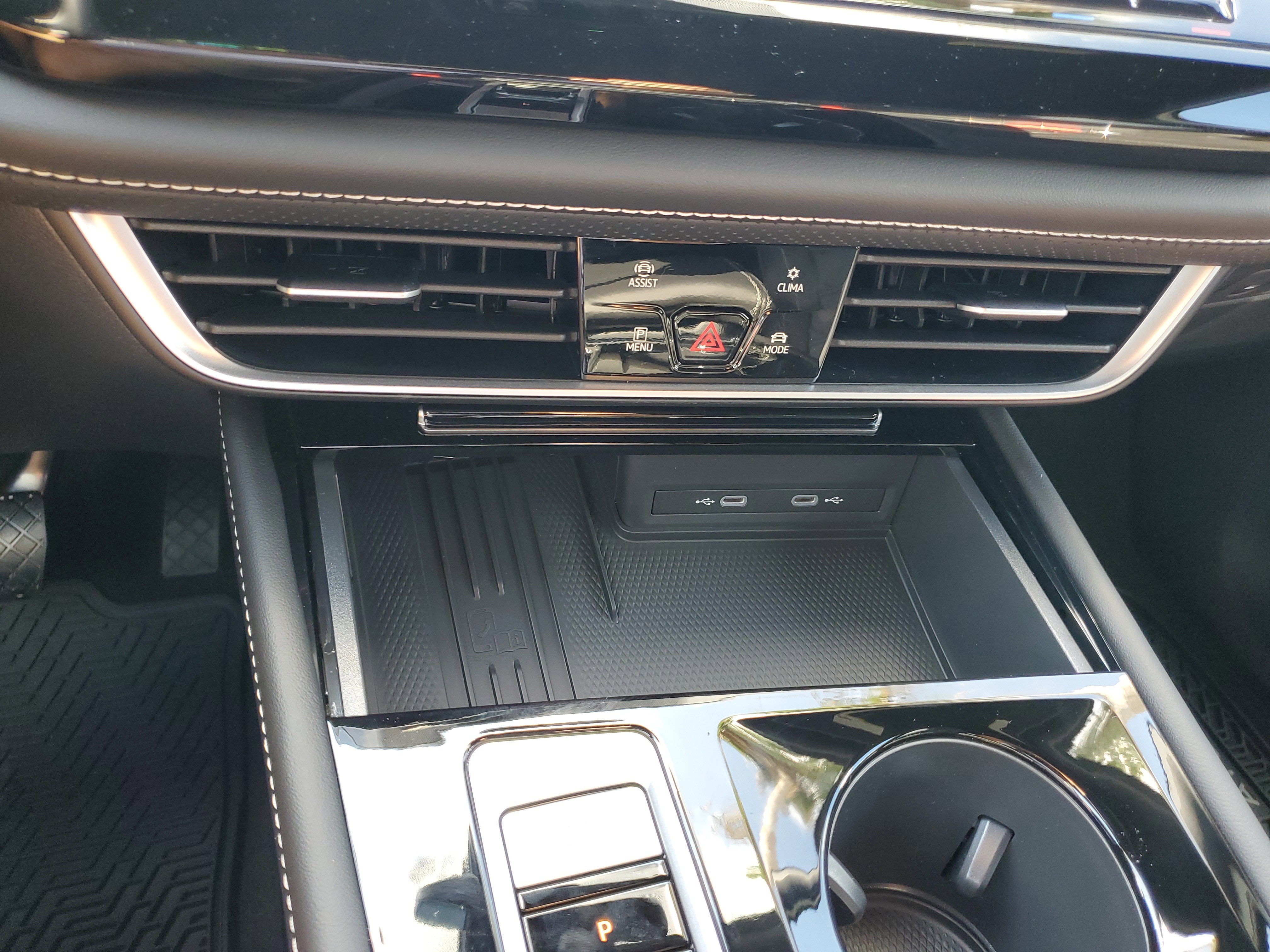 New 2026 Volkswagen Atlas Cross Sport SE image 25