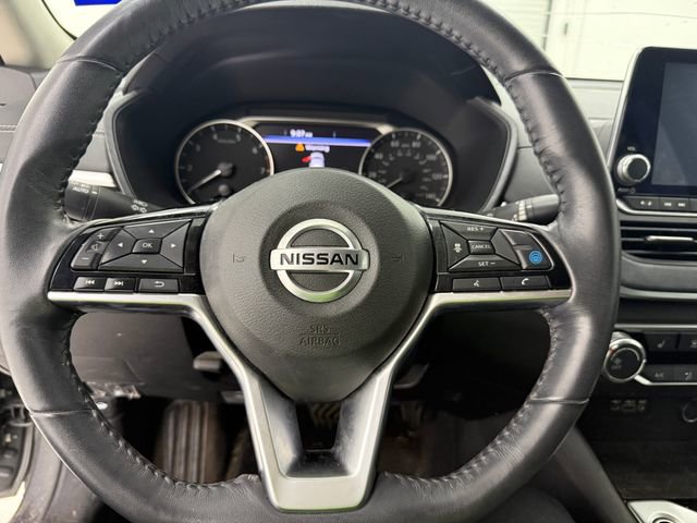 Used 2021 Nissan Altima 2.5 SV w/ SV Premium Package FWD image 9