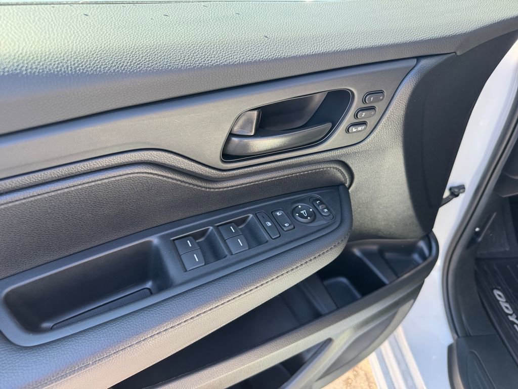 Certified 2025 Honda Odyssey Sport-L image 21