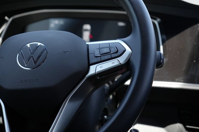 Used 2024 Volkswagen Jetta Sport FWD image 19
