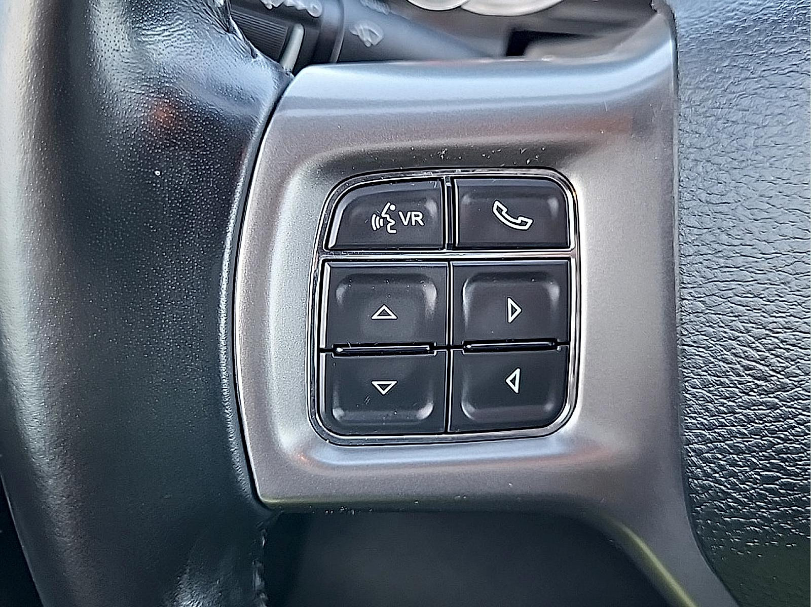 Used 2022 RAM 1500 Warlock AWD/4WD image 16