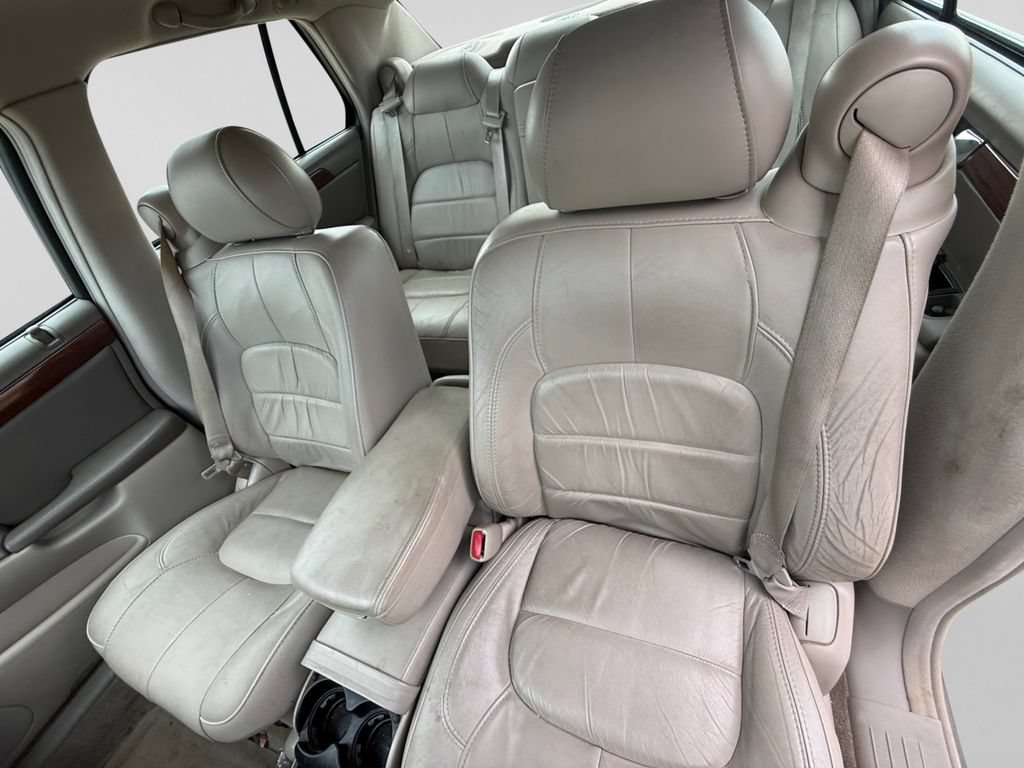 Used 2005 Cadillac De Ville FWD image 20