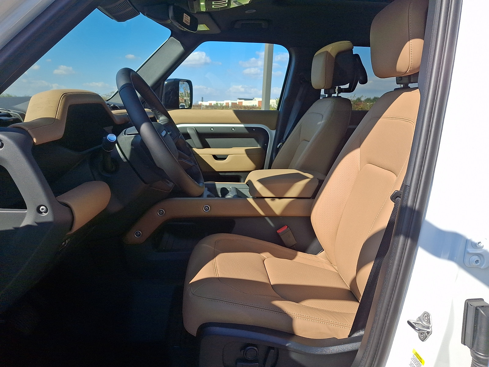 New 2027 Land Rover Defender 110 X-Dynamic SE AWD/4WD image 9