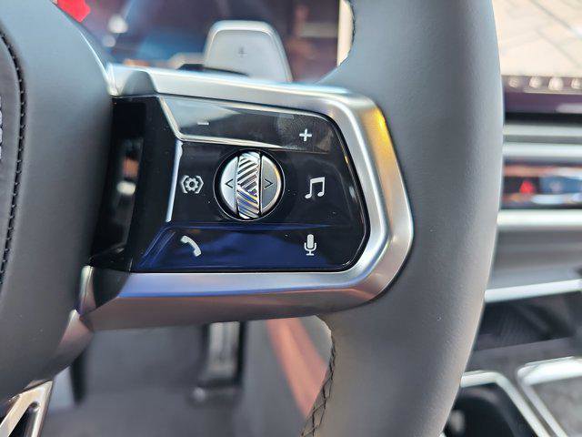 New 2026 BMW 750e xDrive image 18