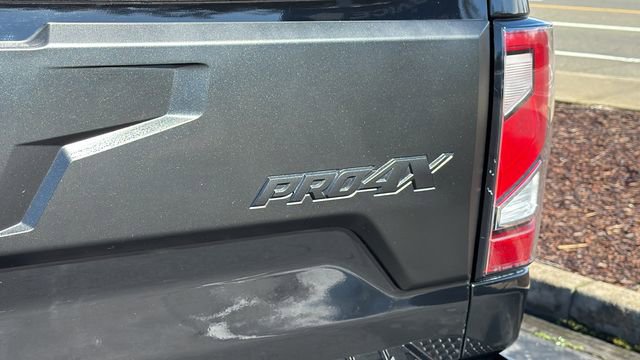 Used 2023 Nissan Titan PRO-4X w/ Pro-4x Convenience Package image 12
