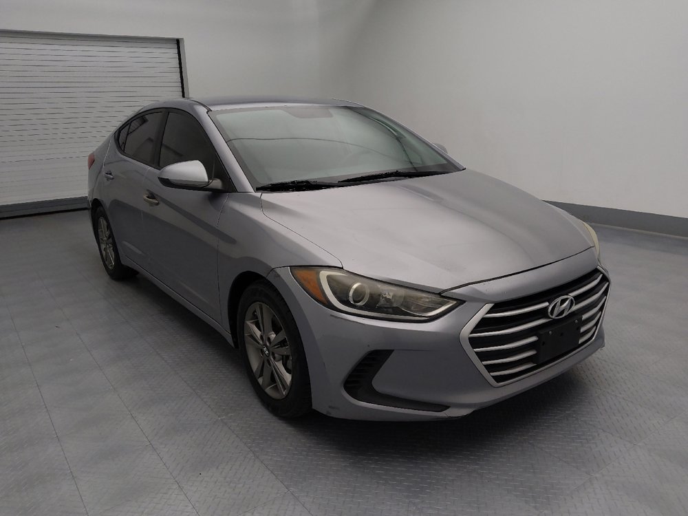 Used 2017 Hyundai Elantra SE image 13