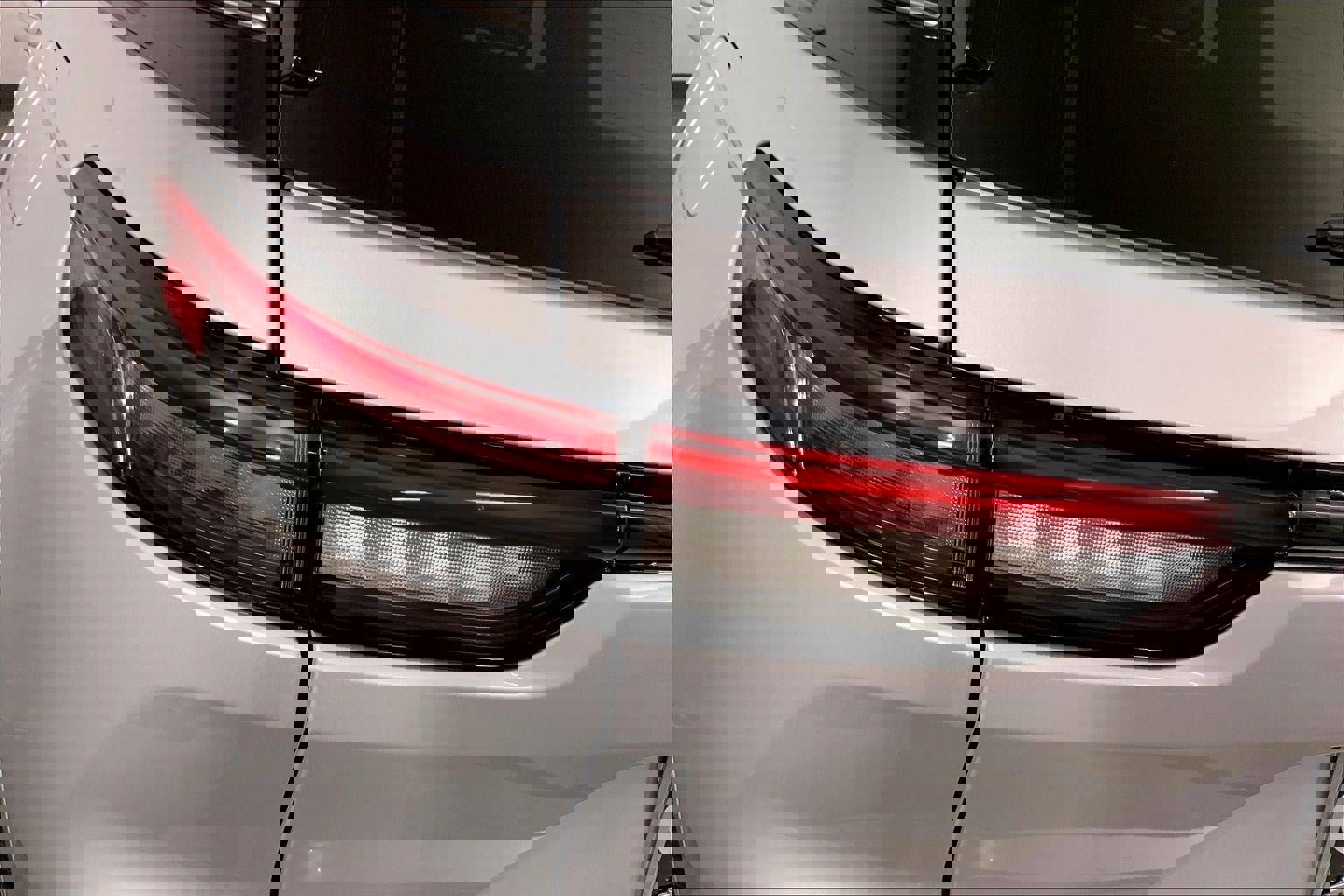 Used 2022 Jeep Grand Cherokee Overland w/ Luxury Tech Group IV image 27