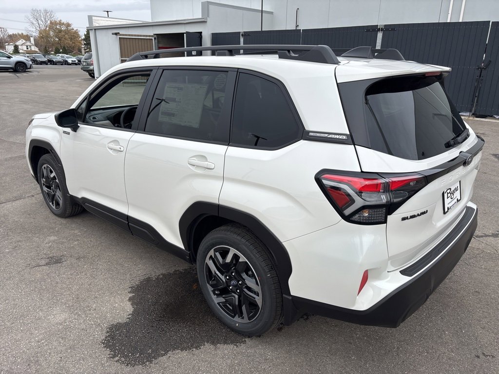 New 2025 Subaru Forester Premium image 5