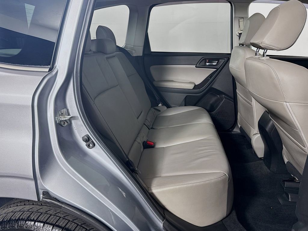 Used 2014 Subaru Forester 2.5i Limited AWD/4WD image 27