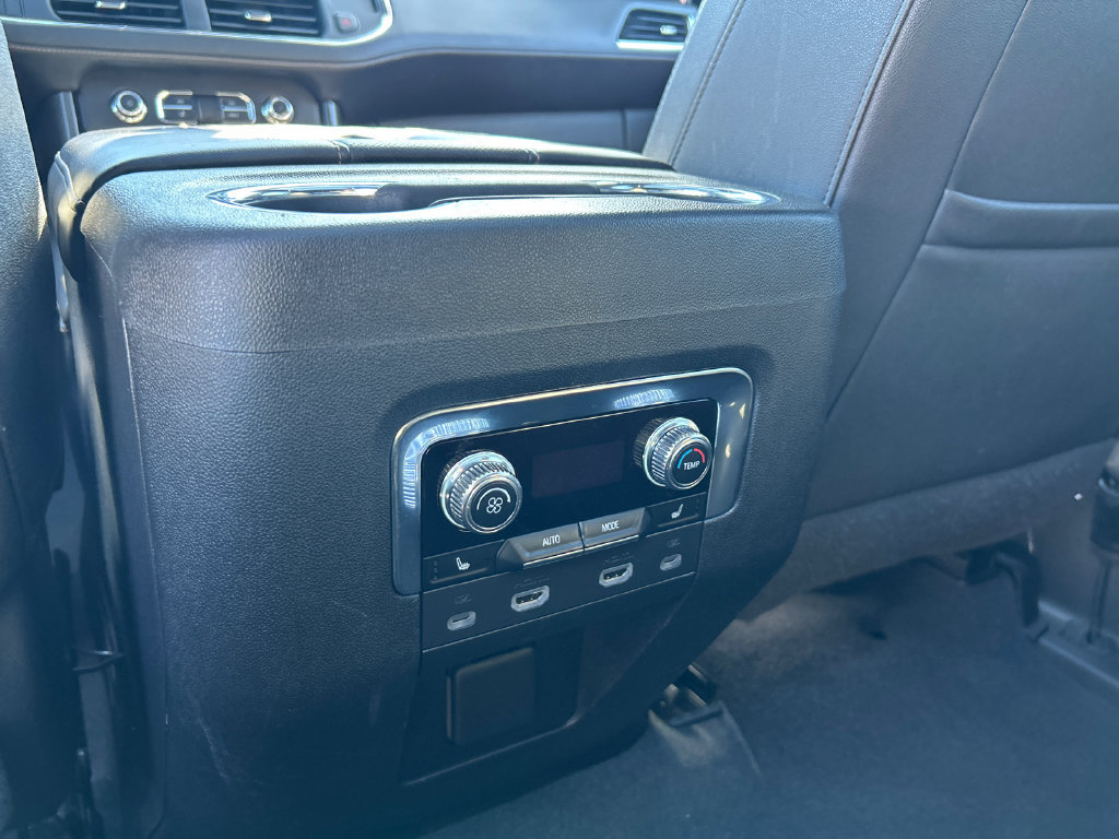 Certified 2023 GMC Yukon XL AT4 w/ AT4 Premium Package AWD/4WD image 34