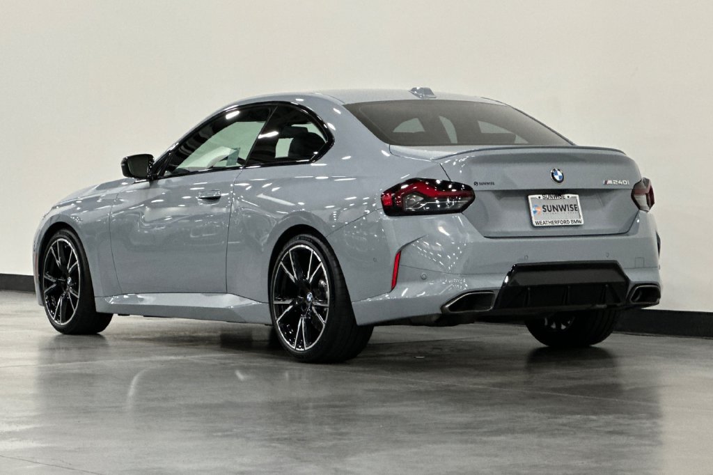 Used 2025 BMW M240i Coupe w/ Premium Package RWD image 6