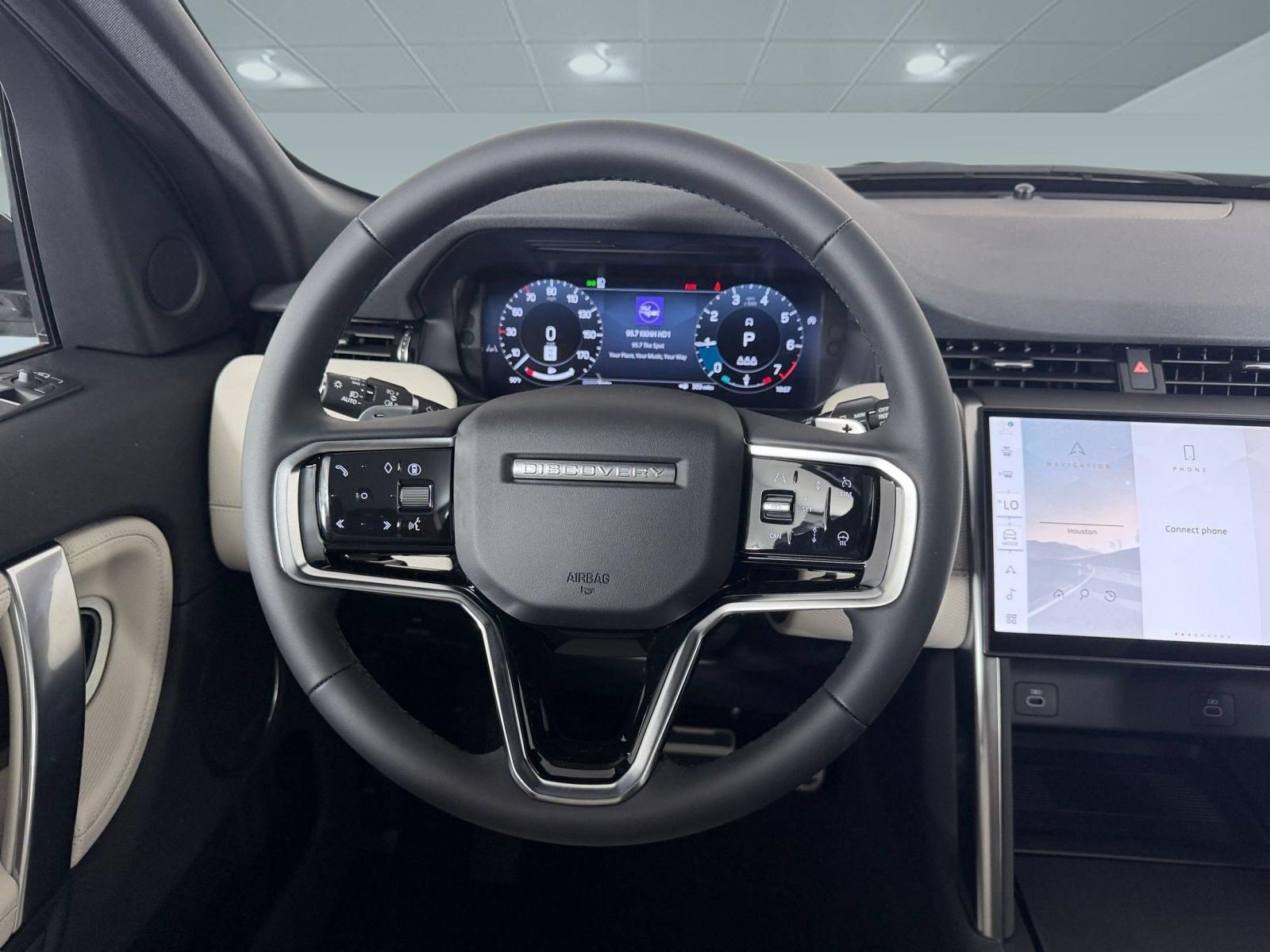 New 2026 Land Rover Discovery Sport Landmark AWD/4WD image 11