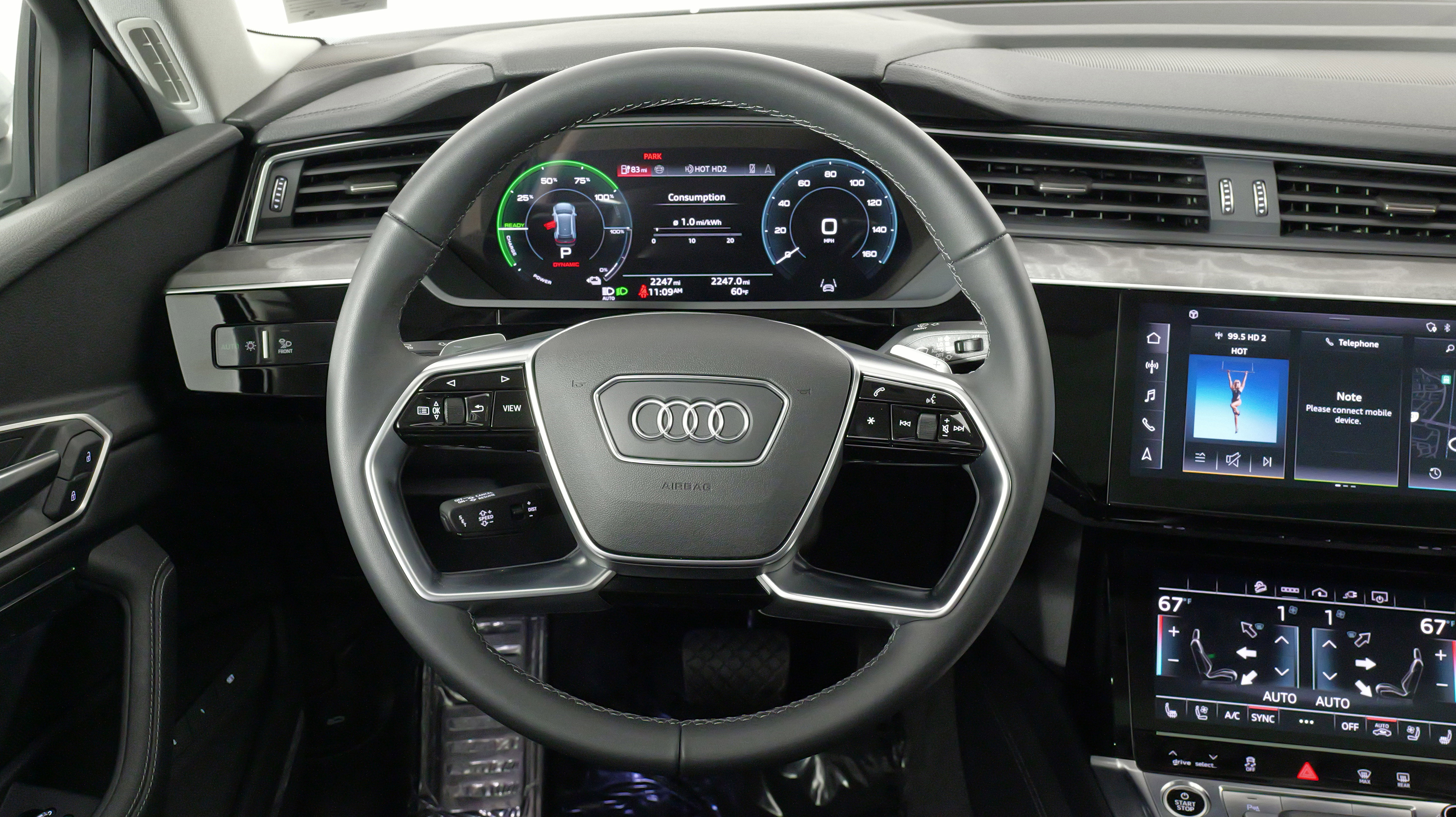 Used 2024 Audi Q8 e-tron Premium Plus w/ Premium Plus Package image 41