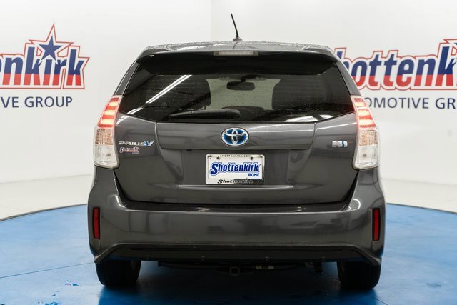Used 2016 Toyota Prius V Four image 6